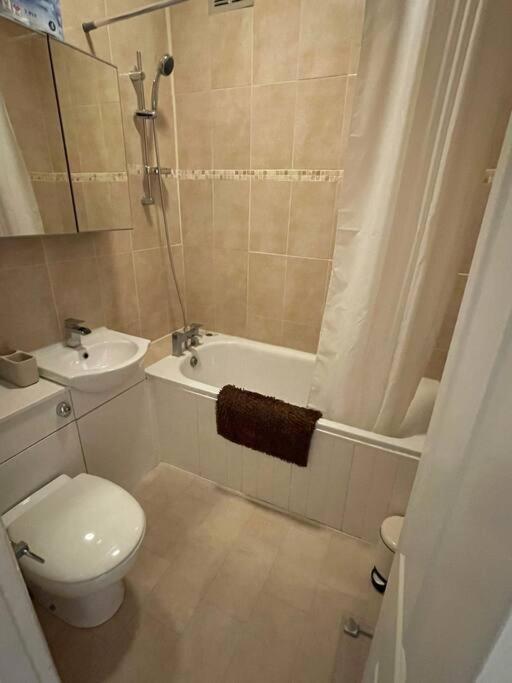 One Bedroom Flat In The Heart Of Islington Londen Buitenkant foto