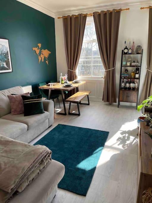 One Bedroom Flat In The Heart Of Islington Londen Buitenkant foto